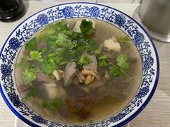 -叶新小吃店(来凤小区总店)