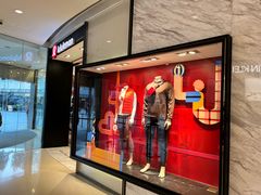 -lululemon(上海浦东IFC店)