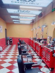 -Devilhands Barbershop男士理容店