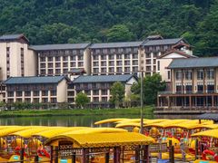 -宝晶宫旅游景区