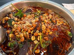 -周良天山牛杂城(天山路总店)