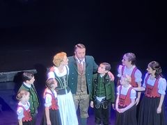 -交通银行前滩31演艺中心