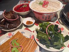 -赵美丽重庆火锅(西安直营总店)