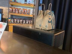 -星巴克臻选(周浦万达店)