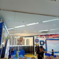 -孩子王童乐园(西安盛龙店)