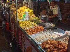 -正宁路小吃夜市