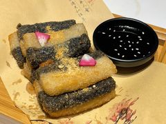 鸳鸯糍粑-卯时·龙光雅宴·精致锡帮菜(惠山古镇店)