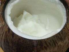 -志龙皇冠吃货椰子铺
