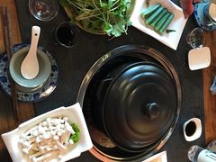 -大匠工房古船木艺术餐厅·猪肚鸡专门店(长白仙岛店)