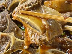 -大众跷脚牛肉馆·非遗传承单位(峨眉山店)