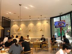 大堂-镇南锅盖面馆(解放路店)