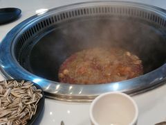 -哈尔滨烧烤·山河村铁锅炖(交大店)