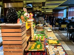 -大中华希尔顿酒店-念自助餐·嗨啤·小龙虾