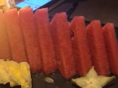 -FOUR PLAY BAR