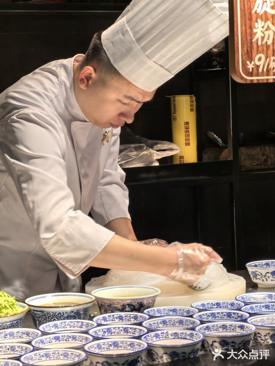 品鉴午间美味佳肴