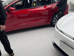 -TESLA 特斯拉(广州天环广场体验店)