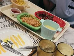 -菲滋意式餐厅(富阳东方茂店)