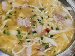 酸菜金针肥牛-老家味道主题餐厅