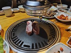 -唯成•韩国炭火烤肉 유성고기