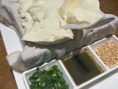 -95号酱骨·一块豆腐(展春园西路店)