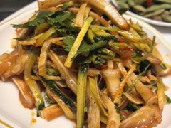 -钟记陕南菜·煎锅鱼(红专南路店)