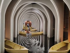 -涨巢·潮玩水疗局