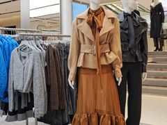 -URBAN REVIVO(七宝领展广场店)