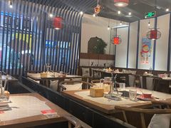 -尚尚仙·酸汤猪手·猪肚鸡火锅(华联万柳购物中心店)