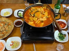 -亲昵春川鸡排(韩国美食街店)