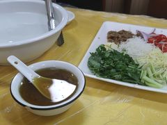 -官塘陈记鱼生·潮汕砂锅粥·牛肉火锅(潮枫路总店)