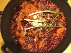 -周幺妹重庆老火锅(银泰城总店)