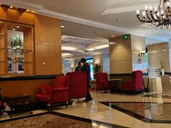 -深圳富苑皇冠假日套房酒店