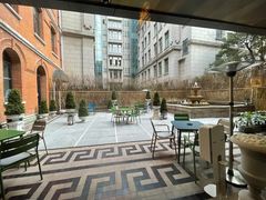 -潮一不贰·法式甜品·生日蛋糕·西式简餐(外滩店)