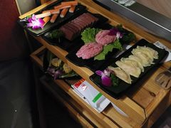 -三人行骨头王火锅(长寿店)