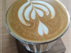 -悠然咖啡(高坪阳春路店)