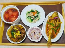 -臻康乃馨月子中心(集美店)