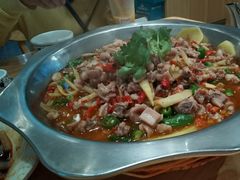 -兔行天下-鸿鹤鲜锅兔(中海国际店)