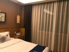 -泸州唯逸酒店(大山坪警察学院店)