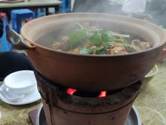 招牌鸡煲-雄伟美食(高沙中街店)