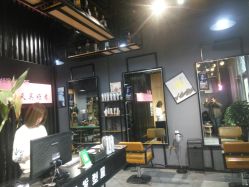 -MOVAN  HAIR莫凡匠人发型屋