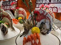 -雍容荟活帝王蟹活龙虾自助(苏宁旗舰店)