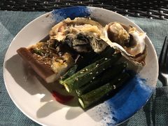 -亚龙湾希尔顿自助餐厅·海鲜·烧烤·沙滩BBQ·现场乐队