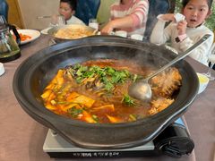 -香山湖家家宴(中山陵店)