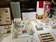 -LADY FAFA(巨鹿路陕西南路路口店)