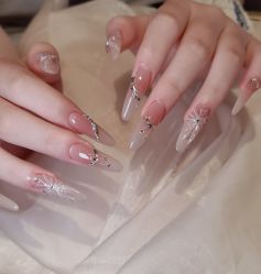-天生爱美甲