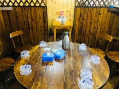 包厢-老东镇啤酒屋海鲜加工·蒸汽海鲜·海鲜烧烤(台东店)