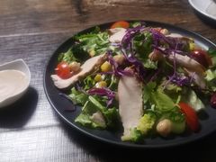 烟熏鸡胸沙拉-HIGH FIVE哈福手工汉堡(桂林路店)