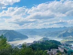 -三峡梯城