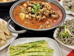 -彭记铁锅肥肠(东四总店)