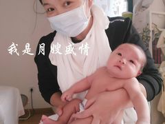 -鲸鱼妈妈月嫂/育婴师定制